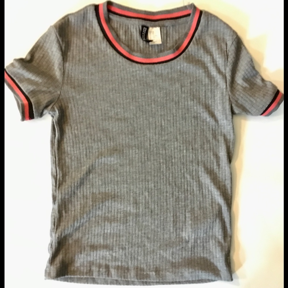 H&M Women’s Short Sleeve Shirt Gray Size XS - Picture 1 of 3